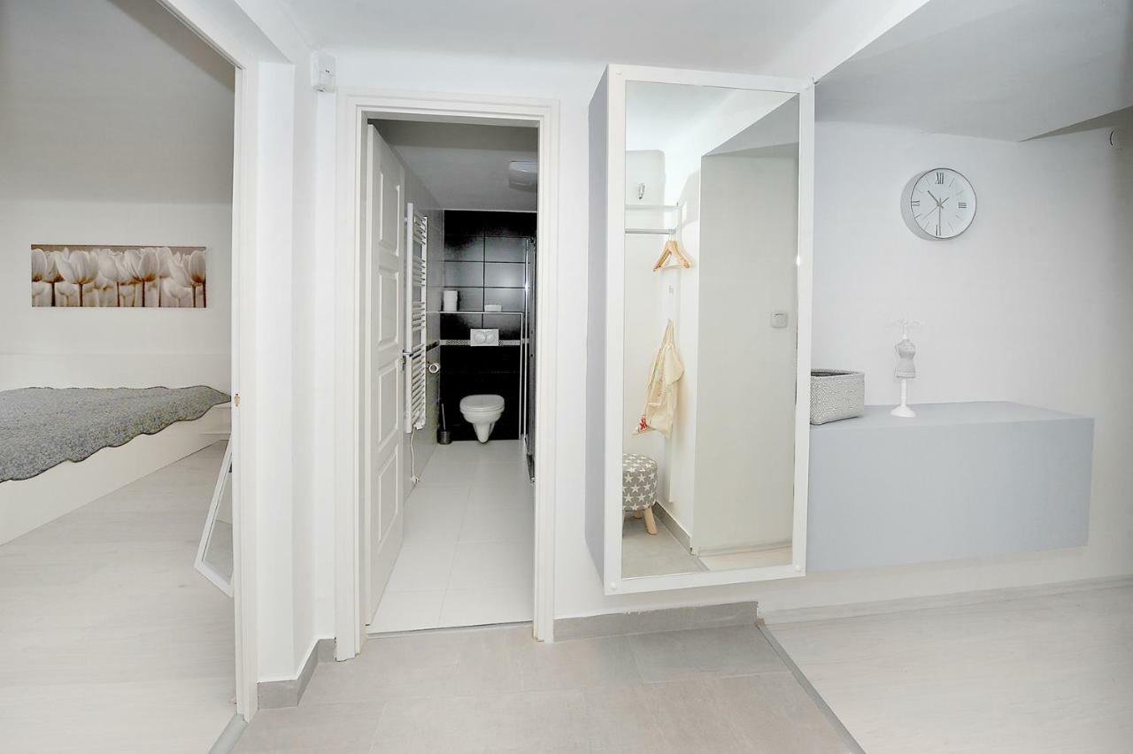 Pure Apartman Πετς Εξωτερικό φωτογραφία